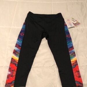 NWT LuLaRoe small Jade Capri leggings